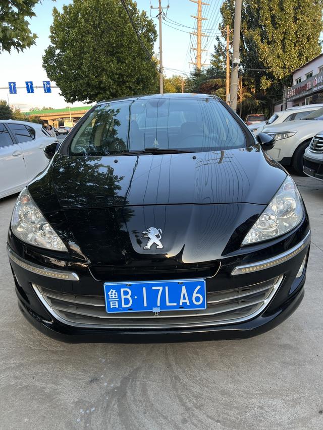 Peugeot 408