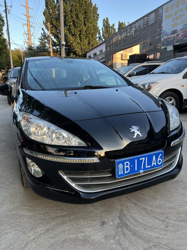 Peugeot 408