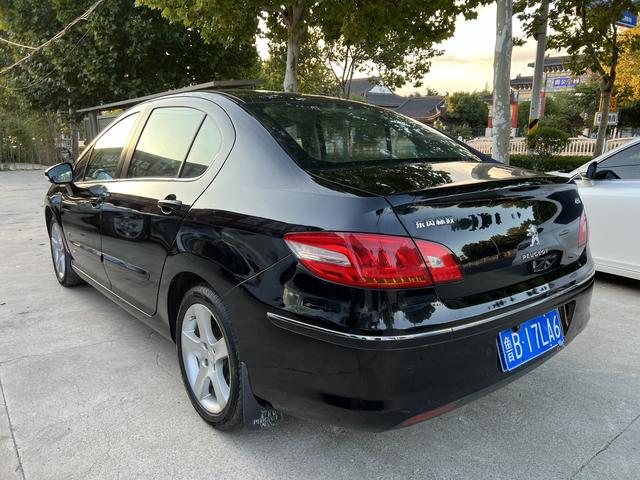 Peugeot 408