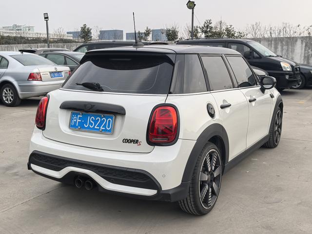 MINI MINI