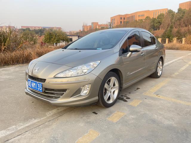 Peugeot 408