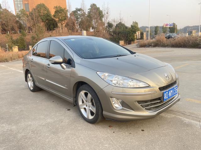 Peugeot 408