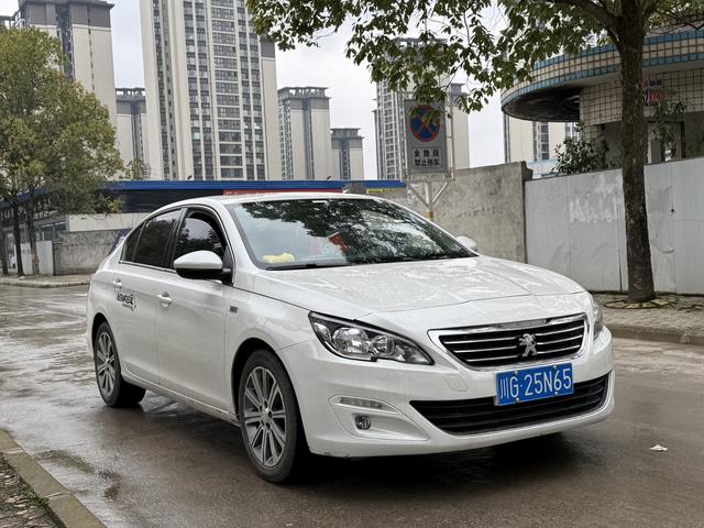 Peugeot 408