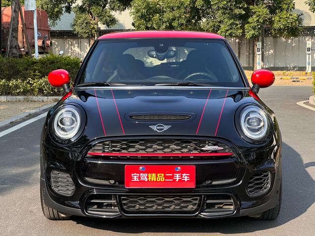 MINI JCW