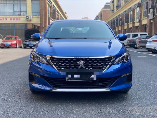 Peugeot 408