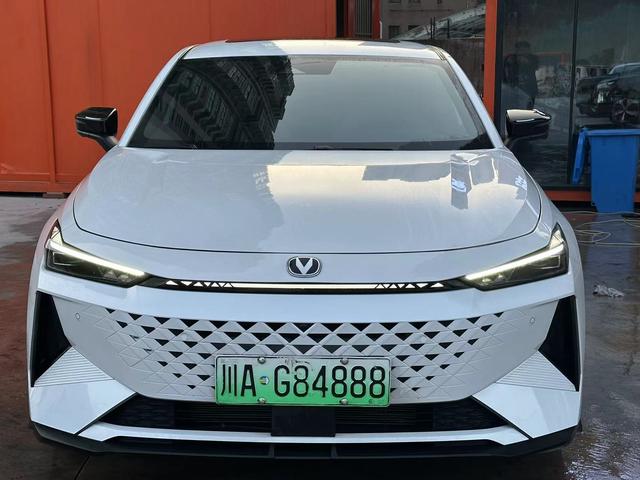 Changan UNI-V Smart Electric iDD