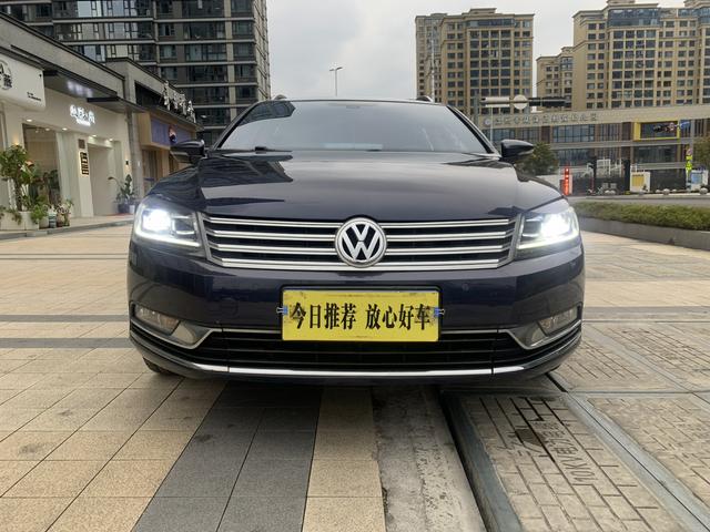 Volkswagen Magotan (imported)