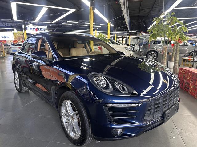 Porsche Macan