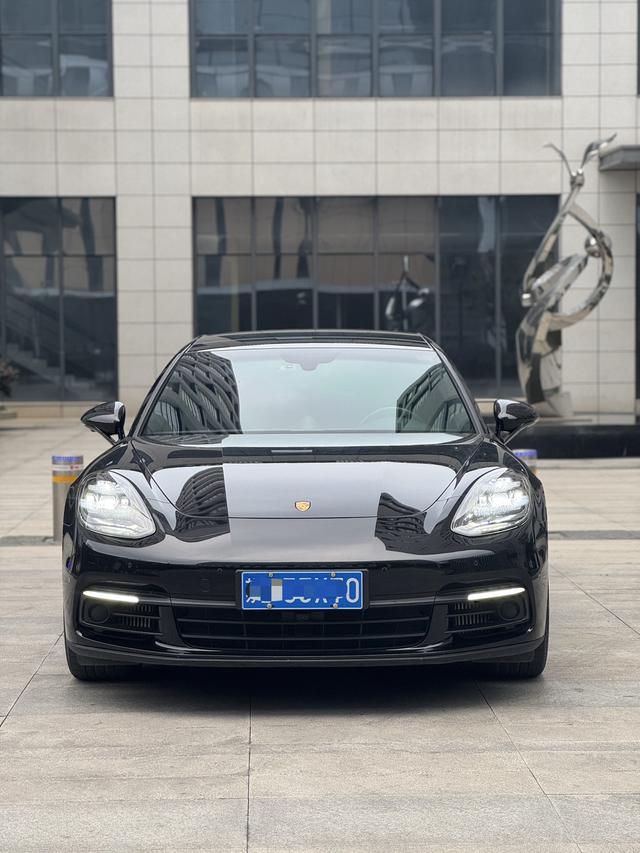 Porsche Panamera E-Hybrid