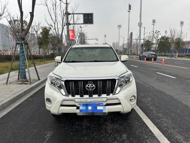 Toyota Prado