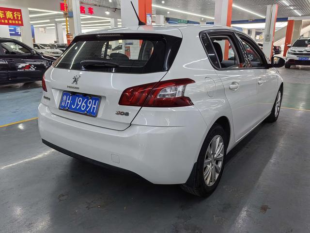 Peugeot 308S