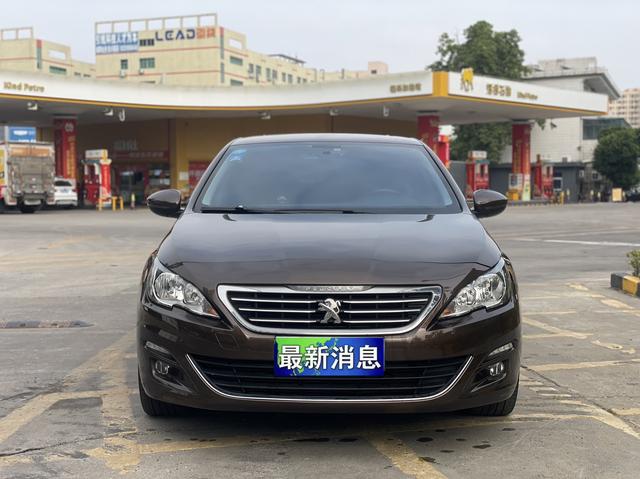 Peugeot 408