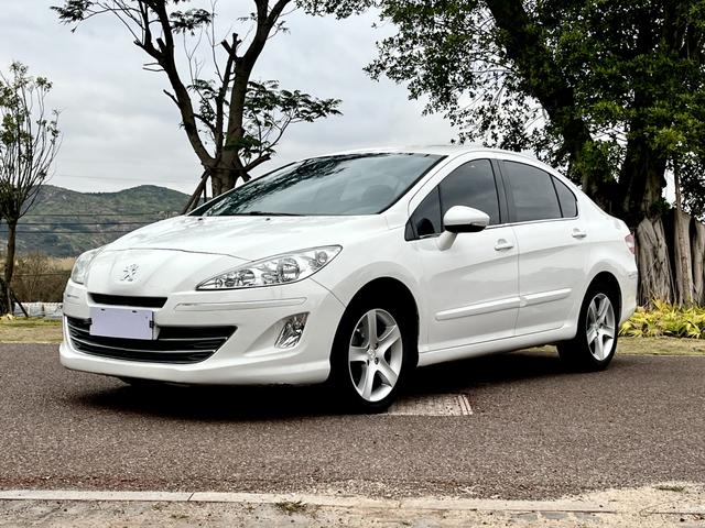 Peugeot 408