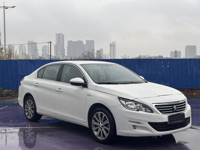 Peugeot 408