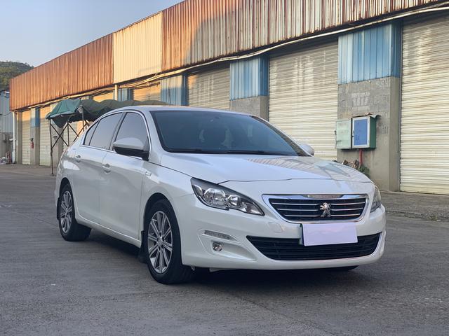 Peugeot 408