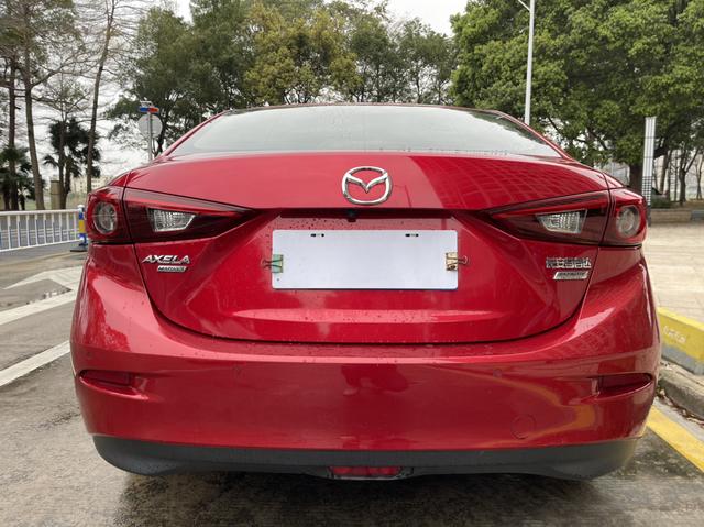 Mazda 3 Angkesela