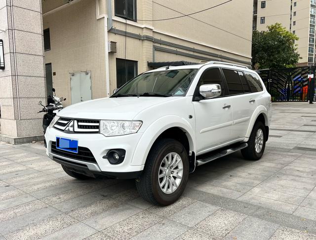 Mitsubishi Pajero Jinchang