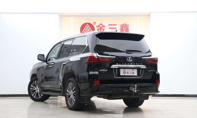 Lexus LX