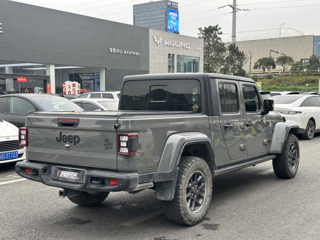 Jeep Gladiator