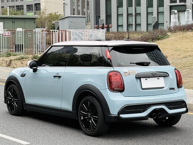 MINI MINI