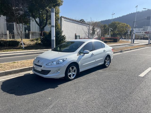 Peugeot 408