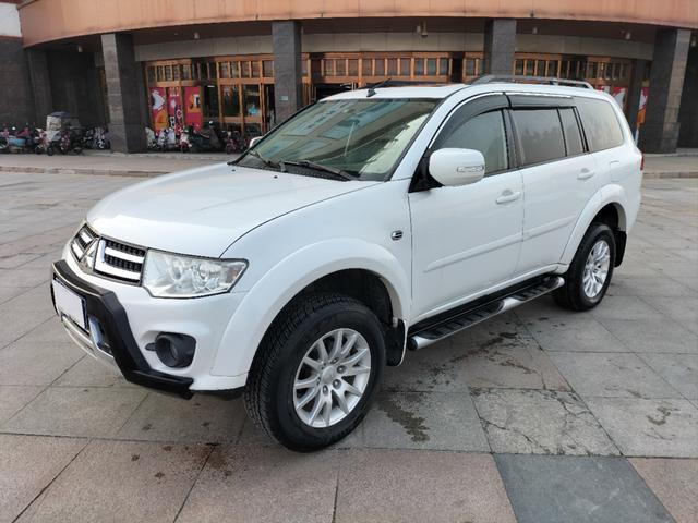 Mitsubishi Pajero Jinchang