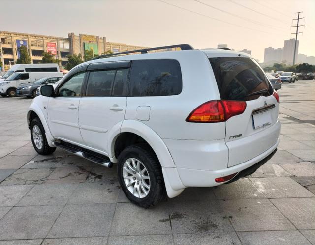 Mitsubishi Pajero Jinchang