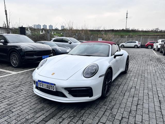 Porsche 911