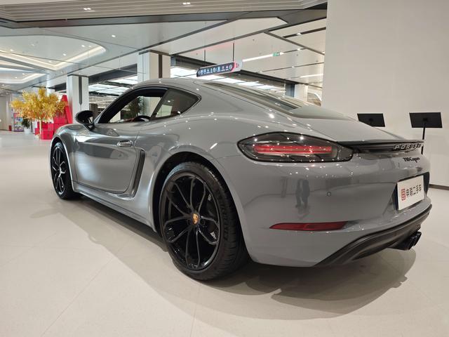 Porsche 718