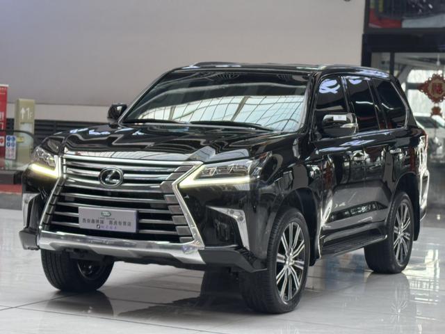 Lexus LX