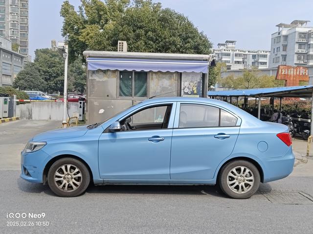 Changan Yuexiang V3