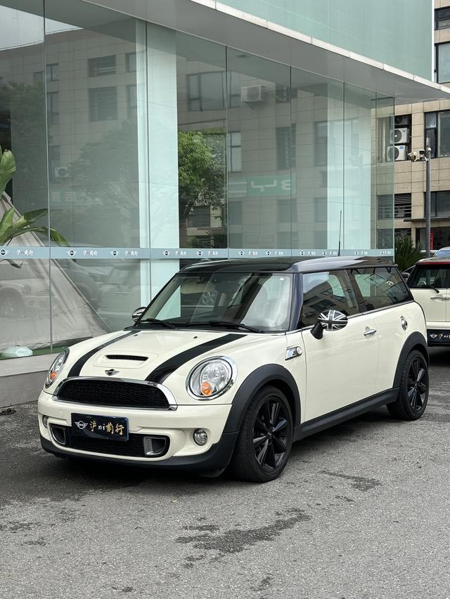 MINI CLUBMAN