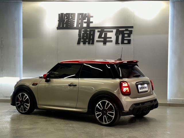 MINI JCW