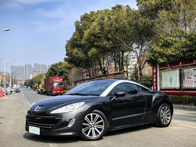 Peugeot RCZ