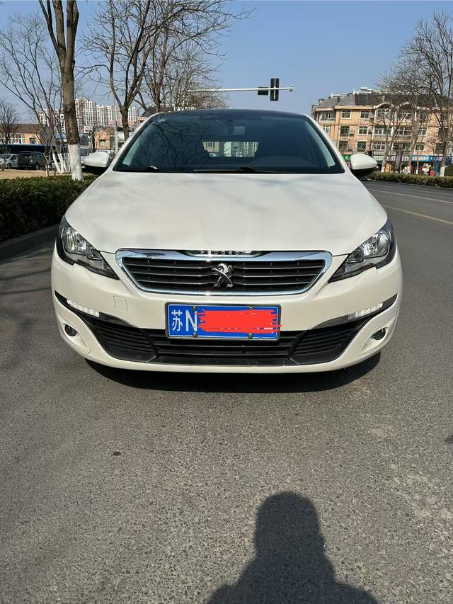 Peugeot 308S