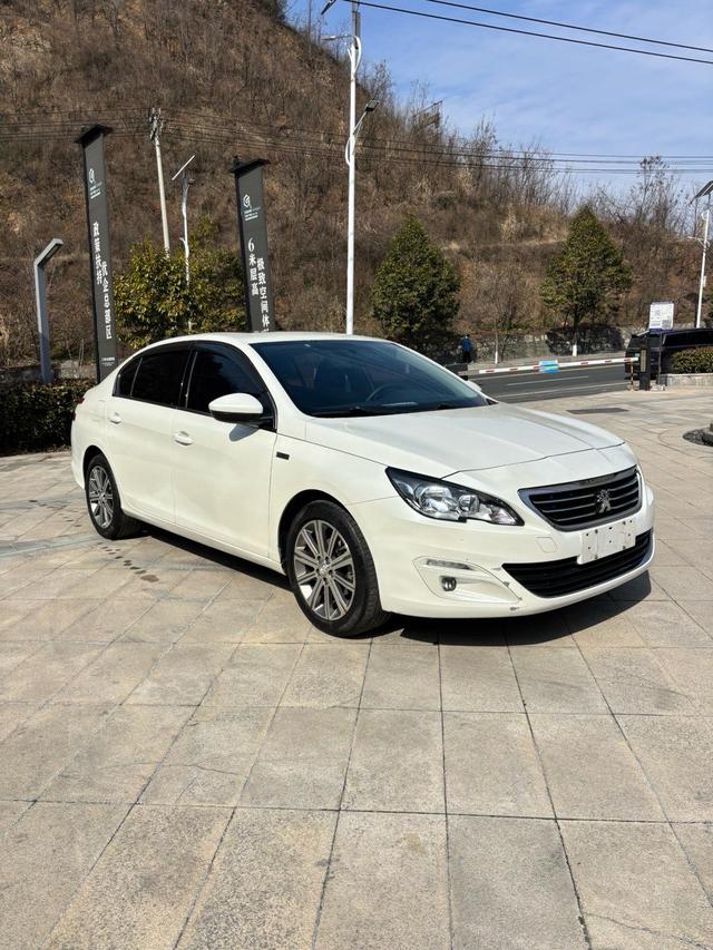 Peugeot 408