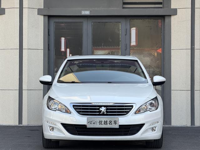 Peugeot 408