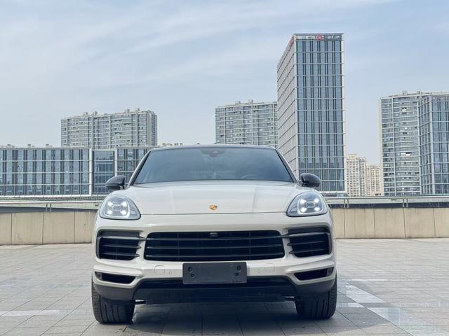 Porsche Cayenne Coupe