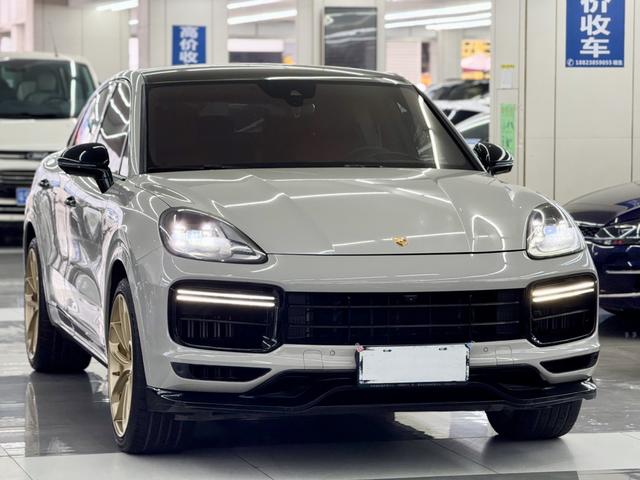 Porsche Cayenne Coupe