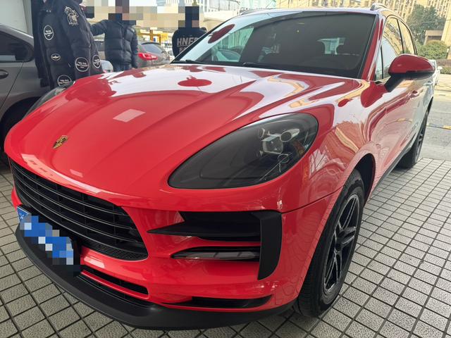 Porsche Macan