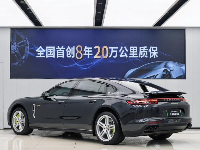 Porsche Panamera E-Hybrid