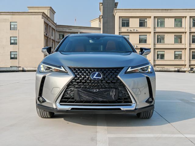 Lexus UX EV