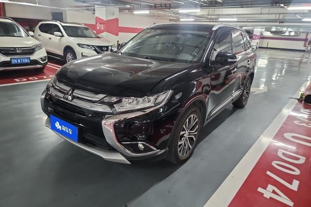 Mitsubishi Outlander (imported)