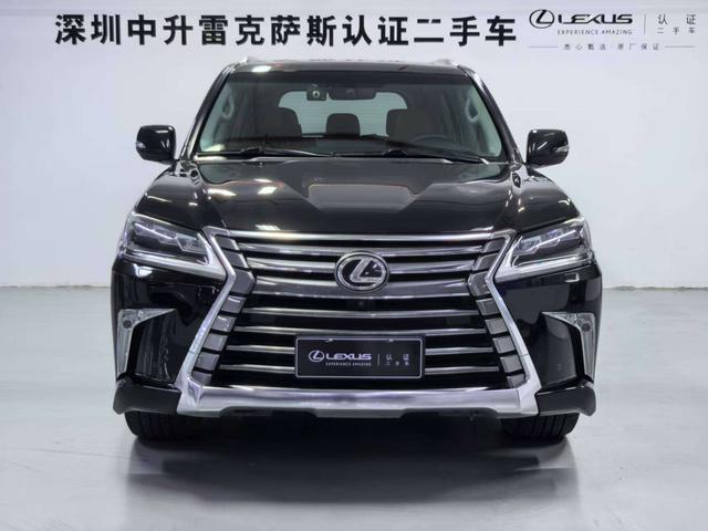 Lexus LX