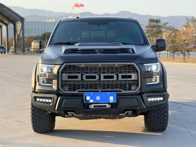 Ford F-150 Raptor