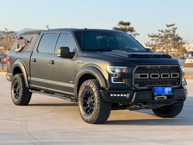 Ford F-150 Raptor