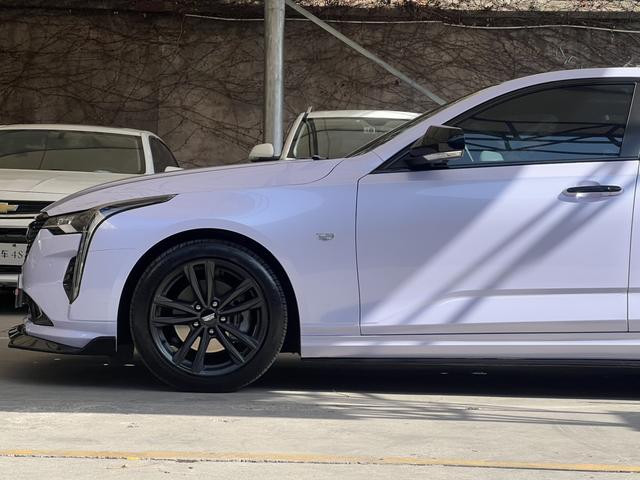 Cadillac CT4