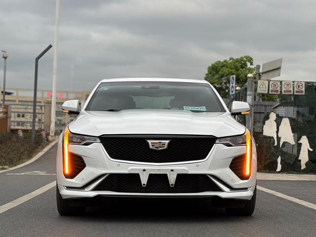 Cadillac CT4