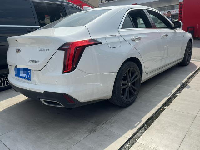 Cadillac CT4