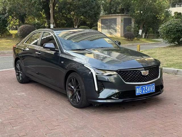 Cadillac CT4